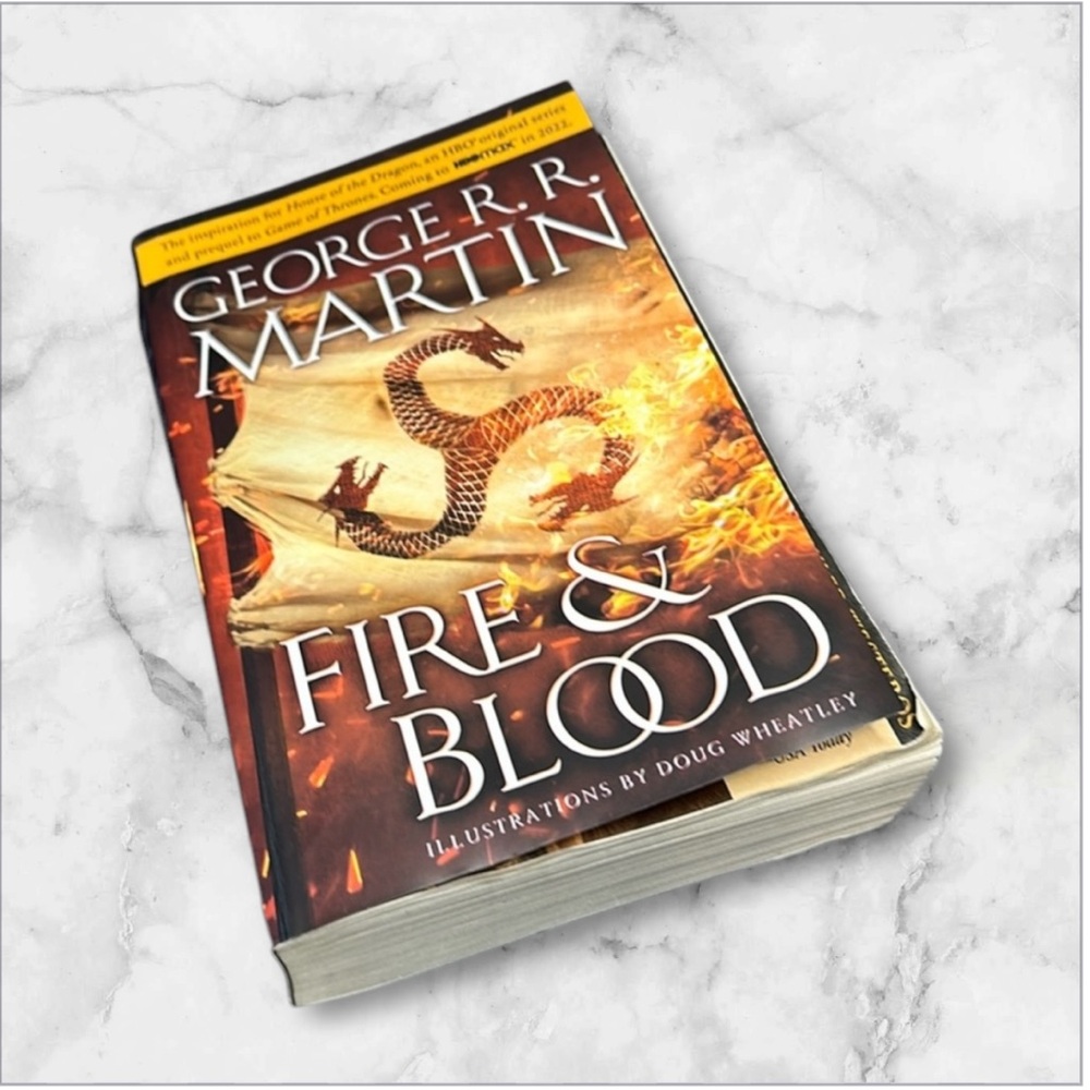 George R.R.Martin Fire & Blood paperback 2020 ( slight water damaged. Corner - Picture 3 of 10
